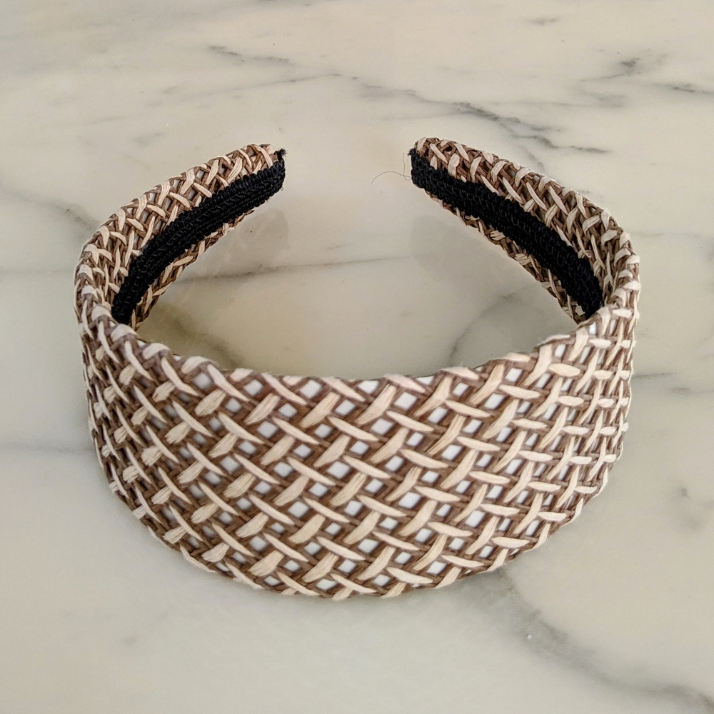 NWOT. RARE FIND! Multicolor Woven Brown and White Headband.